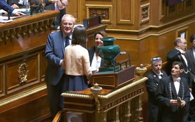 Christia Cambon - election du Président Gerard Larcher