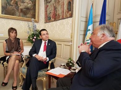 Christian Cambon - pésident de la République du Guatemala - Jimmy Morales