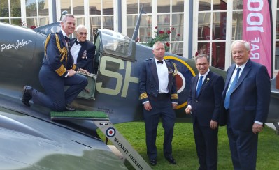 Christian Cambon - Lord Edward Llewellyn