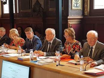Commission affaires etrangeres - defense - senat