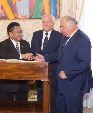 Christian Cambon - Gerard Larcher - Oesman Sapta Odang