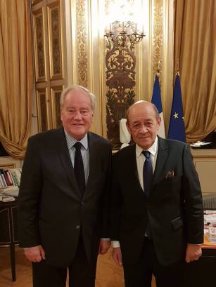 Christian Cambon - Jean-Yves Le Drian.jpg