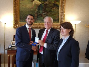 Christian Cambon - M. Roubinian.