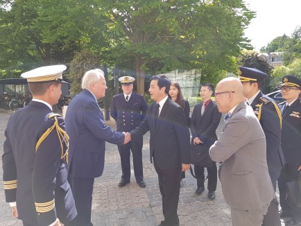 M.Heng Chee How - Christian Cambon