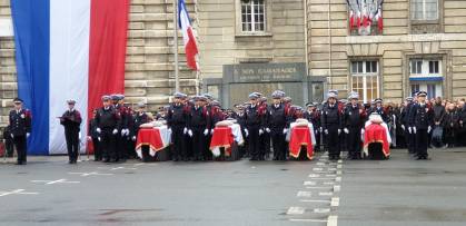 1- Hommage policiers prefecture de police