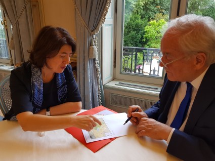 Christian Cambon - S.E. Mme Tolmajian